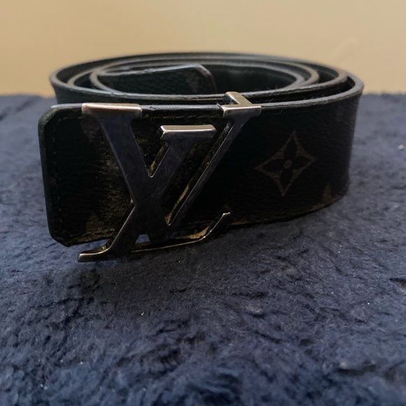LV Initiales 40mm Matte Black Belt - Picture 11 of 15